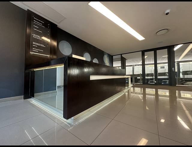 1,283M² OFFICE TO LET IN SANDTON CENTRAL